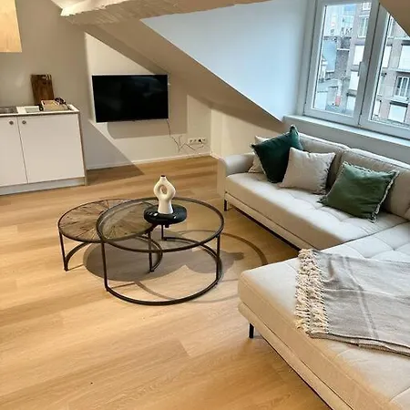 Duplex Hyper Centre *
