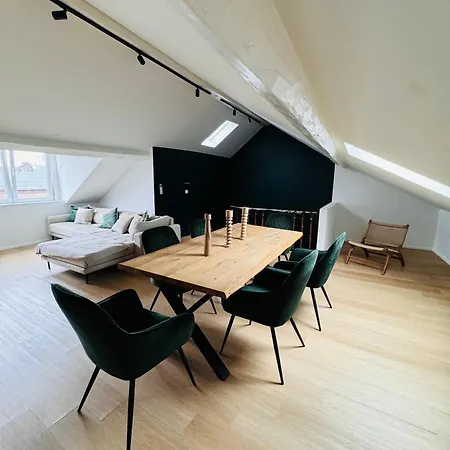 Duplex Hyper Centre *