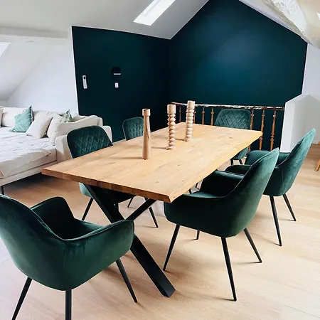 Duplex Hyper Centre Apartment