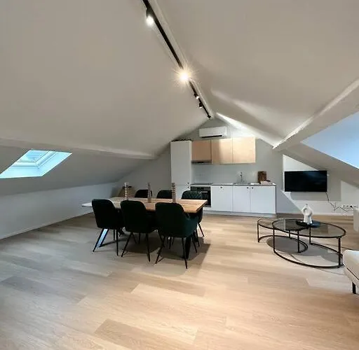 Duplex Hyper Centre * Lüttich